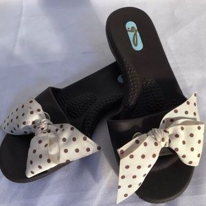 Oka B Slip On Flip Flop Sandals Dark Brown XXS